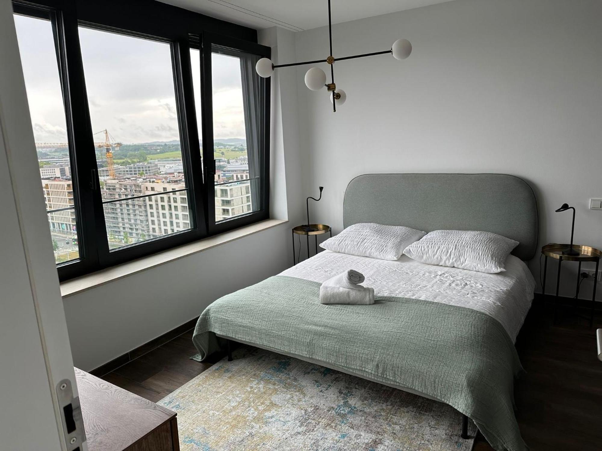 Appartement De Luxe 1 Chambre A Coucher, Centre Commercial, Piscine Et Fitness Luxemburgo Exterior foto